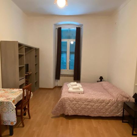 Cavour Guest House 文蒂米利亚 外观 照片