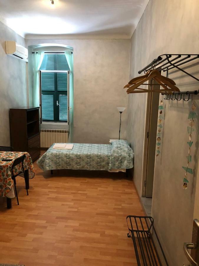 Cavour Guest House 文蒂米利亚 外观 照片